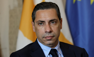 Κωνσταντίνο Κόμπο