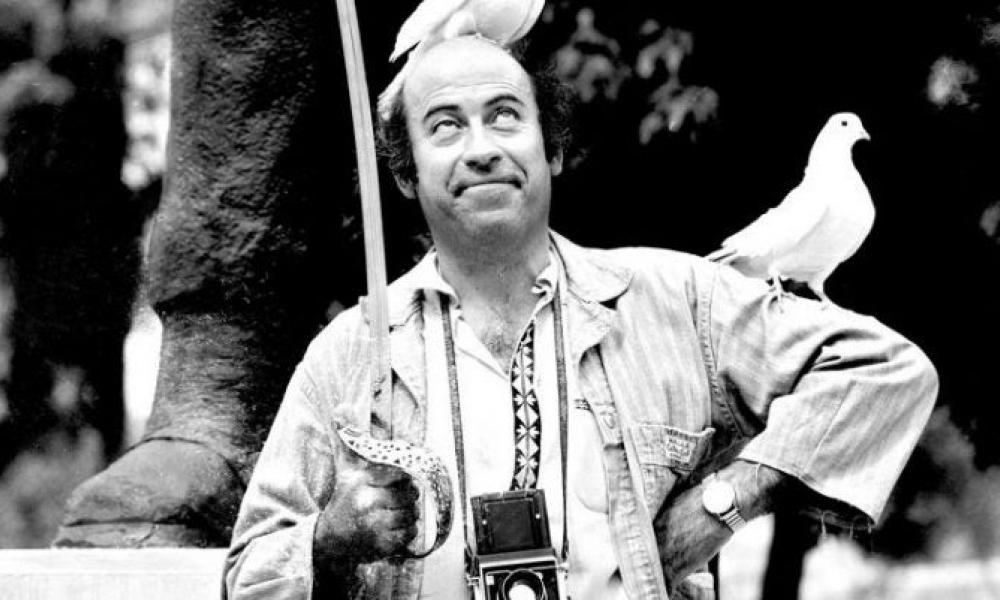 Θανάσης Βέγγος: Το ανθρώπινο δράμα πίσω από το χαμόγελο - Η ...