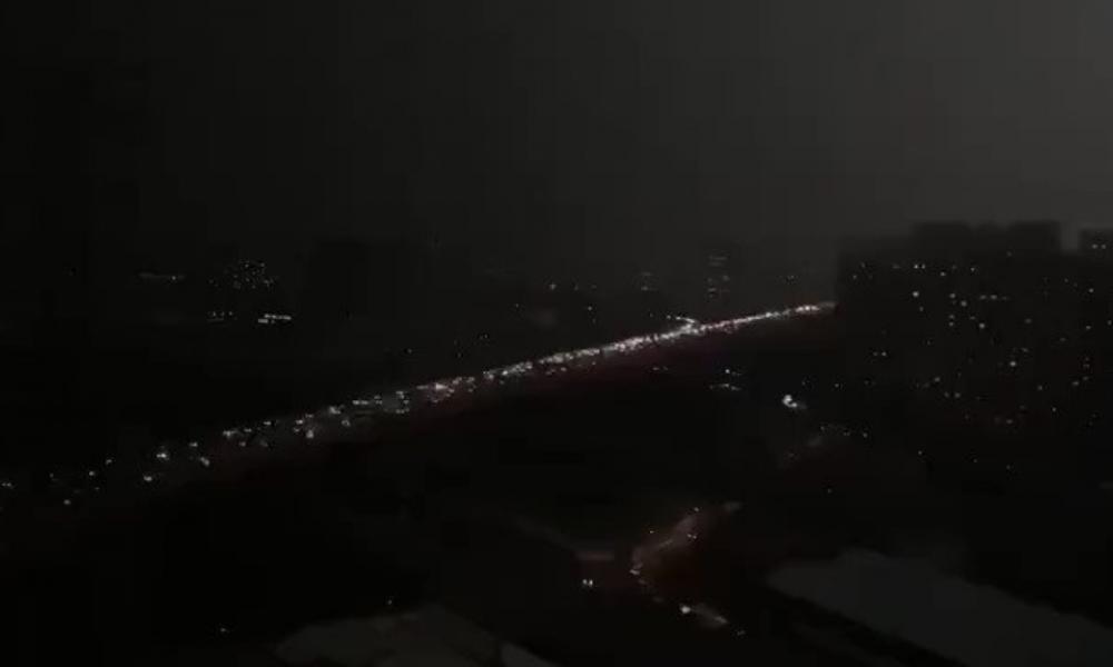 Πεκίνο Νύχτωσε το μεσημέρι