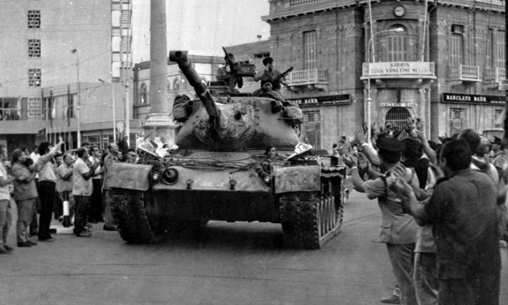 Ημέρα μνήμης πραξικοπημάτων η σημερινή για Κύπρο και Τουρκία- 49 χρόνια από όταν ήχησαν οι σειρήνες που οδήγησαν στην τουρκική εισβολή