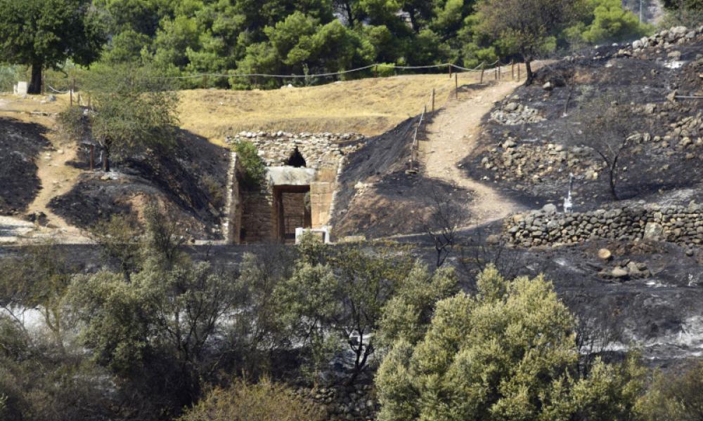 Μυκήνες φωτιά