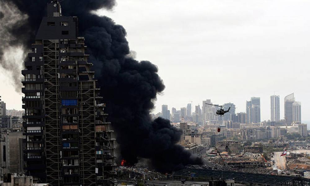 Φωτιά στο λιμάνι της Βηρυτού