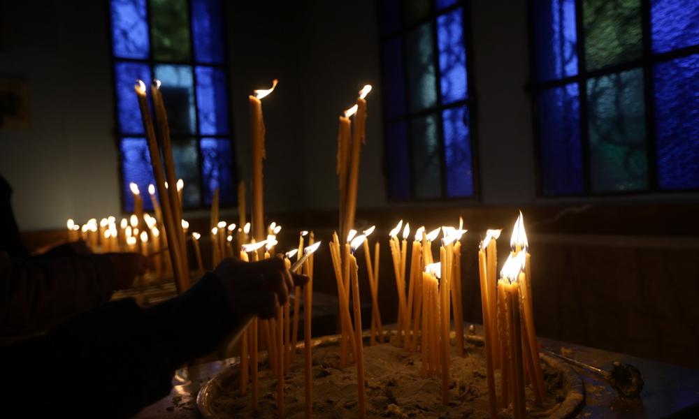 κεριά σε εκκλησία