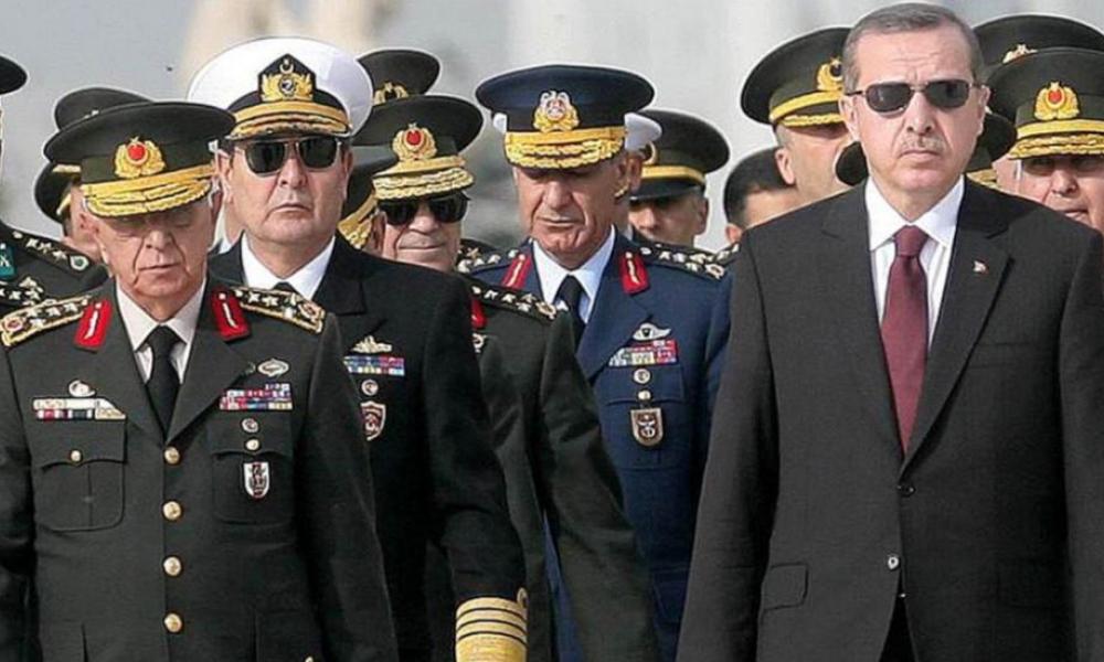 Αιματηρή μετάβαση; Ο ρόλος του στρατού μπροστά «στο τέλος της εποχής» Ερντογάν