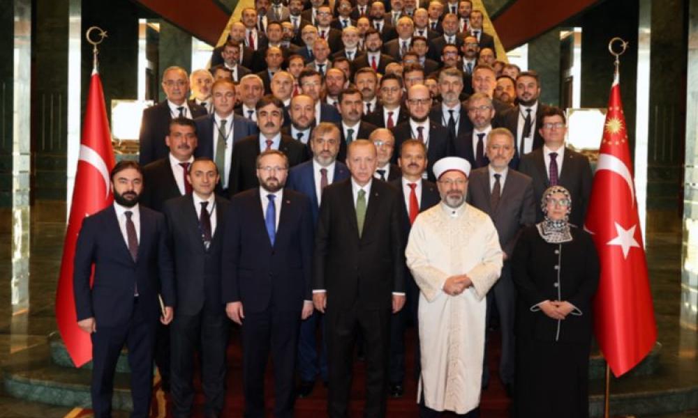 Θρησκευτική κατασκοπεία! Diyanet: Ισλαμιστική εκστρατεία από το μακρύ χέρι του Ερντογάν στην Ευρώπη ενόψει των εκλογών