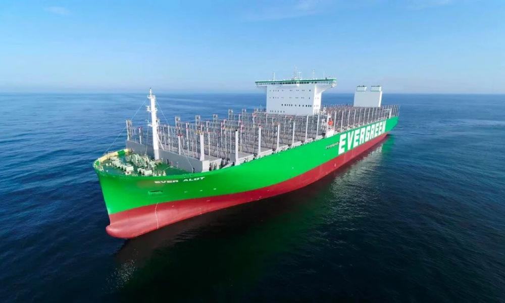 Ever Alot: Παραδόθηκε το μεγαλύτερο containership στον κόσμο | Pentapostagma