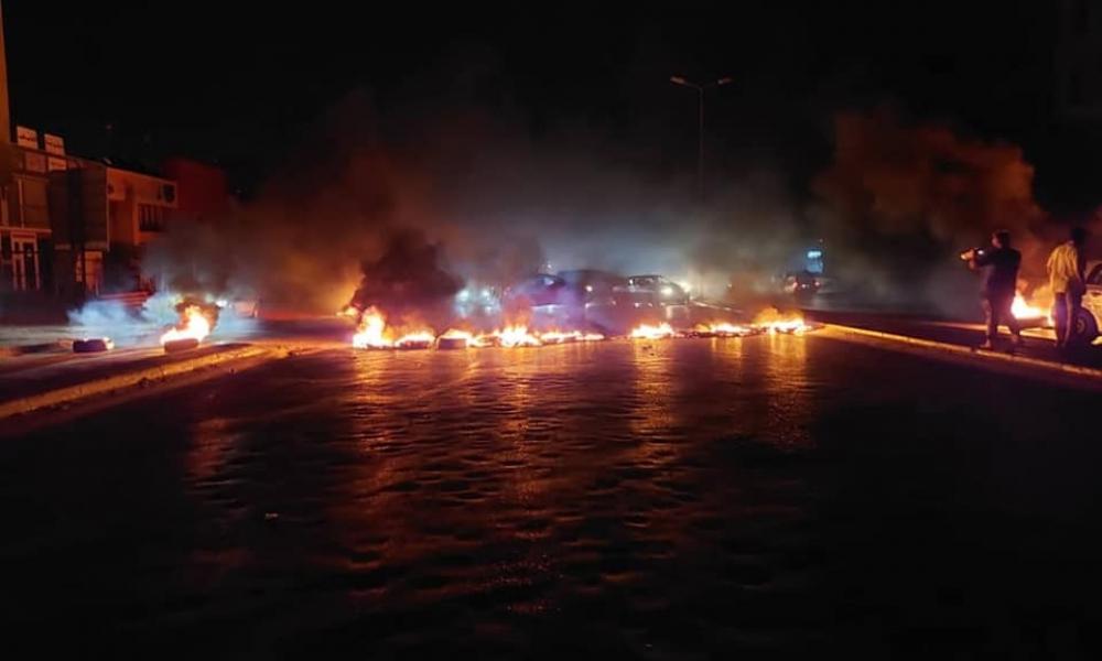Φλέγεται η Λιβύη! Μαζικές διαδηλώσεις για την παραίτηση του φιλότουρκου Ντμπάιμπα- Λεηλάτησαν το πρωθυπουργικό γραφείο