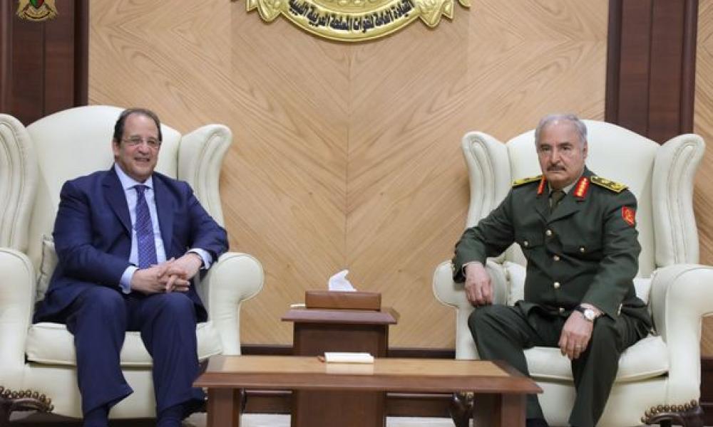 Χοντρό παιχνίδι στην Λιβύη-Ρώσοι και Κινέζοι θέλουν να κάνουν εξόρυξη-Αιγύπτιος Στρατηγός συναντήθηκε με τον Χαφτάρ