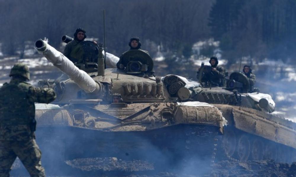 Το πάνε για διχοτόμηση;-Σερβικά άρματα μάχης 4χλμ από τα σύνορα του Κοσόβου. Σχέδιο Ράμα για αλλαγή συνόρων.