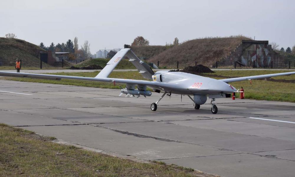 Γιατί εξαφανίστηκαν τα τουρκικά drones Bayraktar TB-2 από τα πεδία των μαχών στην Ουκρανία.