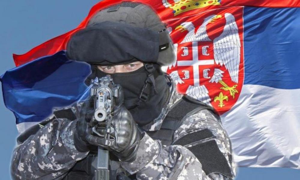 Σέρβοι κομάντος της δύναμης COBRA εισέβαλαν εν μέσω εθνικού συμβουλίου: “Θα πάμε στο Κόσοβο”.