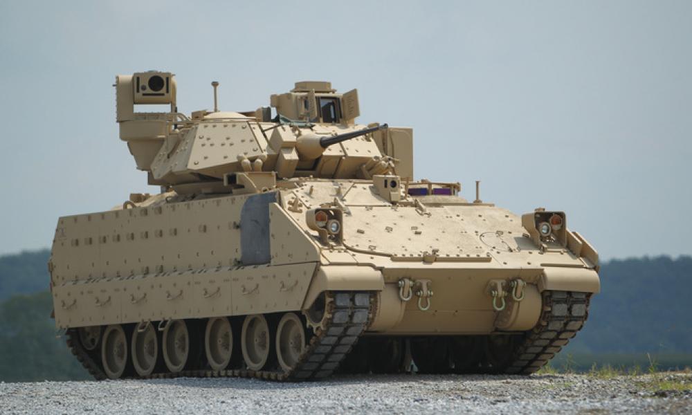 Οι ΗΠΑ ενέκριναν την προμήθεια 300 ΤΟΜΑ Bradley M2A2- Ενισχύεται κατακόρυφα η αμυντική θωράκιση σε Έβρο-νησιά | Pentapostagma