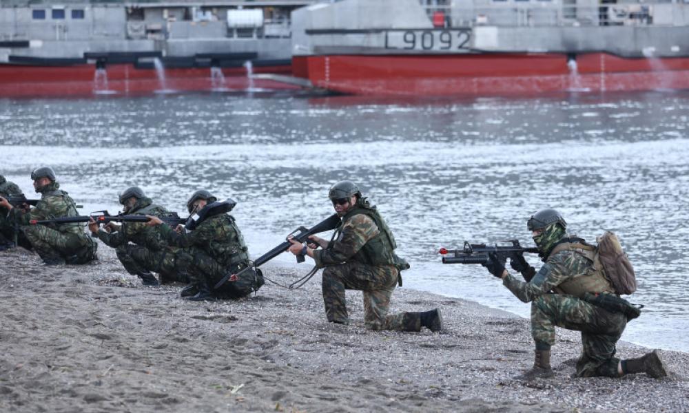 Άσκηση με ισχυρό “μήνυμα” στο Αιγαίο-Ανακατάληψη αεροδρομίου Σκύρου από κομάντος Ελλάδος-ΗΠΑ-Γερμανίας-Ολλανδίας.