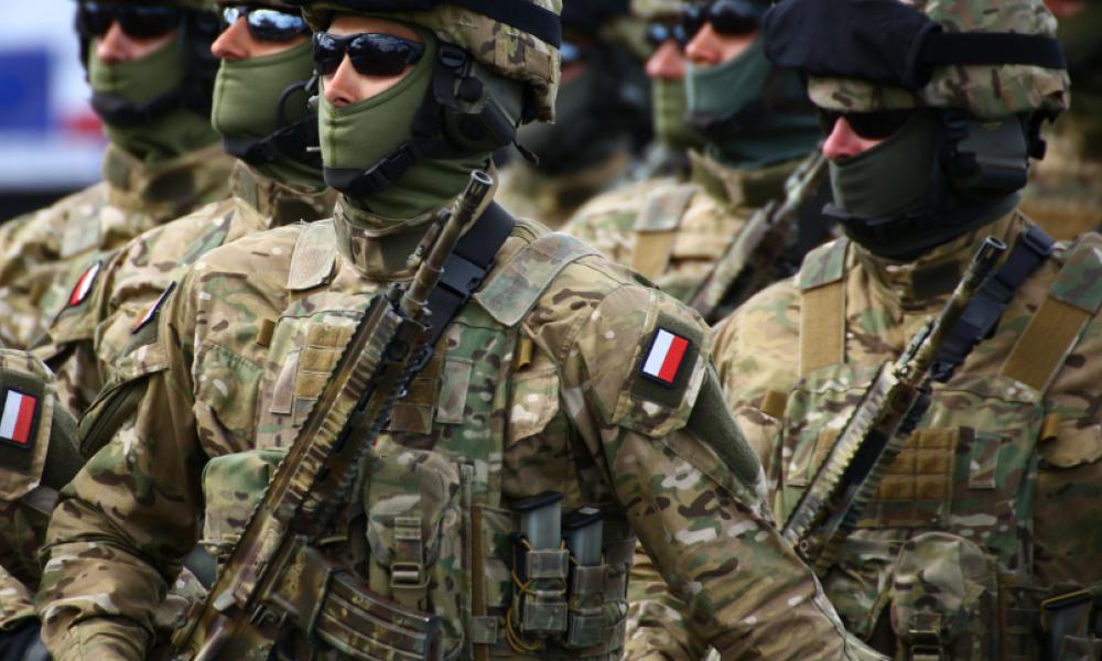  Οι Πολωνοί θα αντικαταστήσουν τον ηττημένο ουκρανικό στρατό στον πόλεμο είπε Αμερικανός κατάσκοπος.