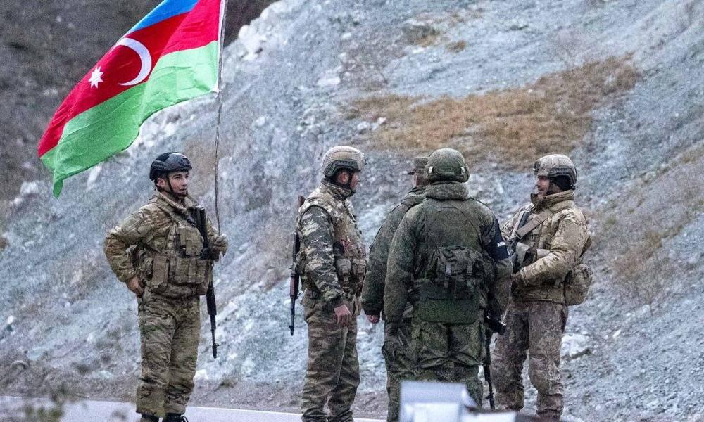 Η Ρωσία απαίτησε κατάπαυση πυρός από Αζέρους-Αρμενίους ενώ οι Ιρανοί απειλούν για πιθανή παρουσία ΝΑΤΟ στην περιοχή.