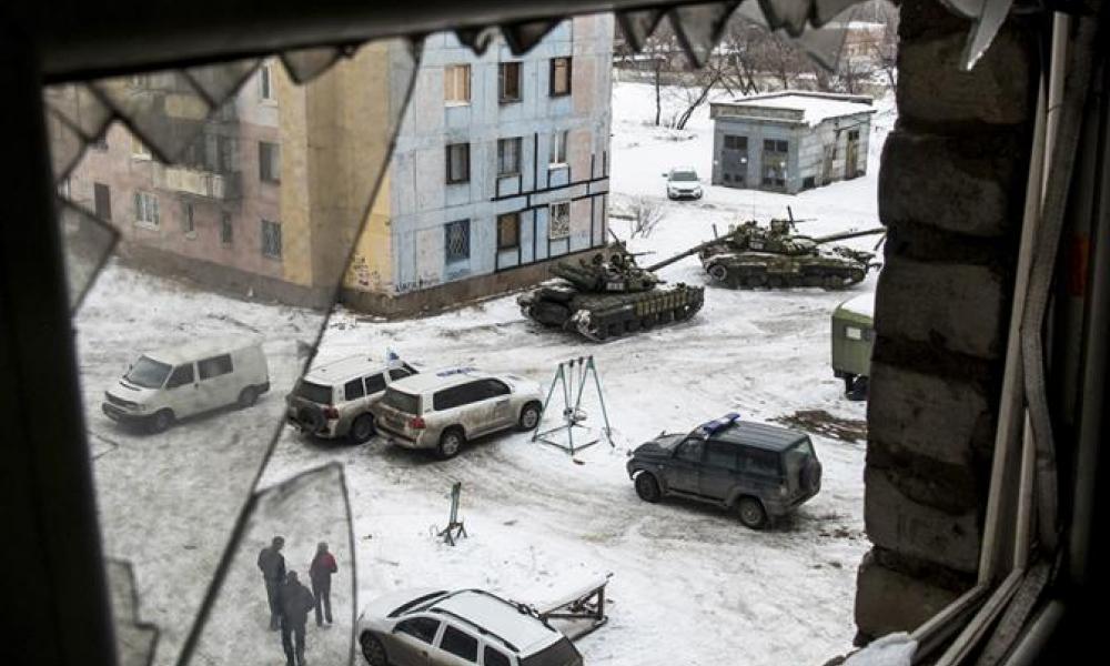 ρωσικά άρματα μάχης στο χιόνι