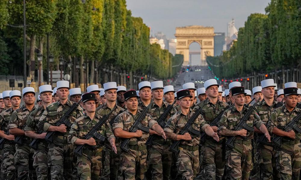 Κάτι σοβαρό ετοιμάζει ο Μακρόν - Ο ουκρανικής καταγωγής επικεφαλής της Λεγεώνας των Ξένων και τα γαλλικά στρατεύματα στην Ουκρανία