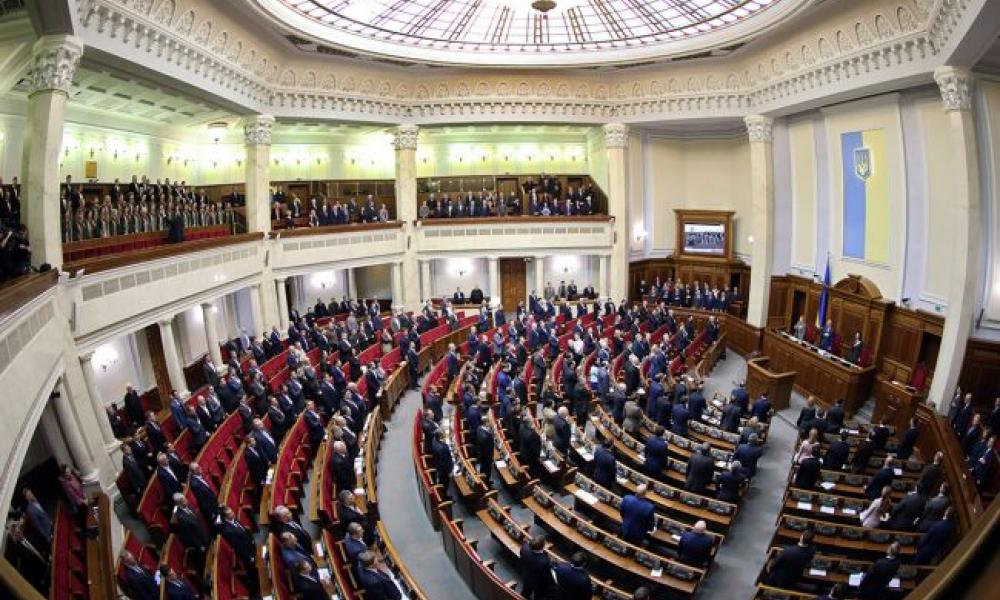 ΜΜΕ: Ο ουκρανικός στρατός σχεδιάζει να καταλάβει την Βουλή λόγω των αυτοκτονικών σχεδίων Ζελένσκυ και των μεγάλων απωλειών.