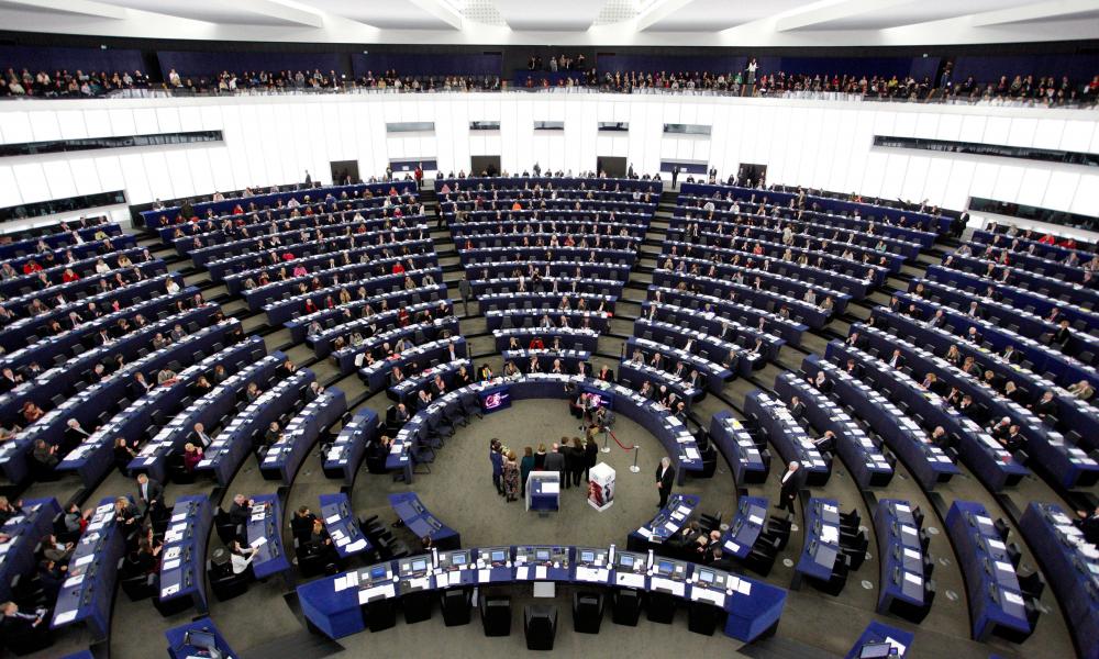 Επάγγελμα Ευρωβουλευτής: Πόσα λεφτά παίρνουν και θέλουν όλοι να πανε Βρυξέλλες;