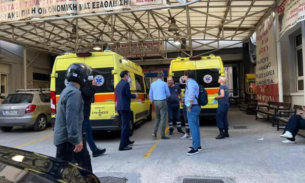 Μητσοτάκης: Αιφνιδιαστική επίσκεψη στο Λαϊκό Νοσοκομείο (εικόνες) | Pentapostagma