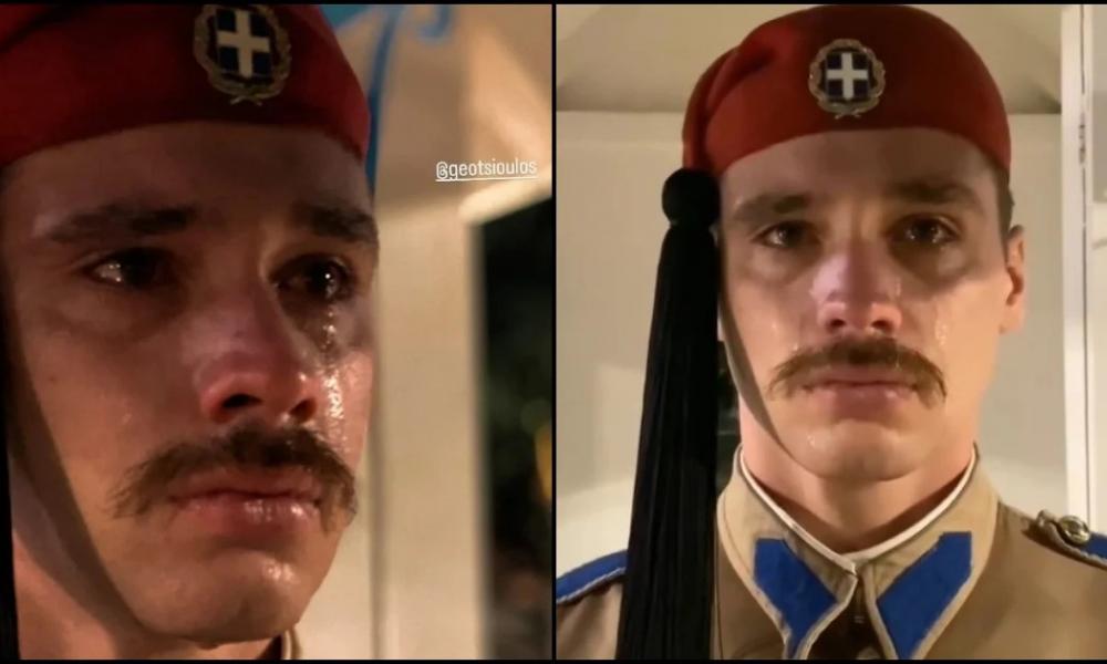 Εύζωνας έβαλε τα κλάματα στην τελευταία υπηρεσία του | Pentapostagma