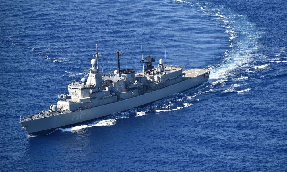 Η ελληνική φ.ρεγάτα ΝΑΥΑΡΙΝΟΣ στα ανοικτά του Λιβάνου ενώ οι Ορθόδοξοι Χριστιανοί της Συρίας ζητούν βοήθεια