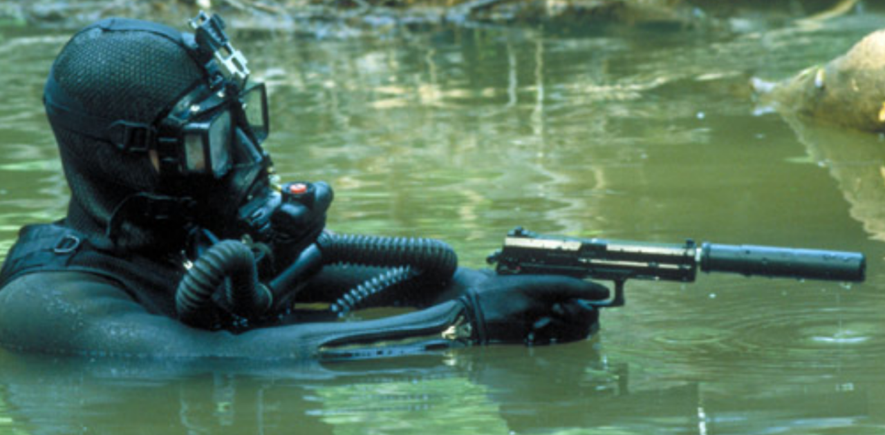 Do you know that underwater firearm and guns exist? (video) Pentapostagma