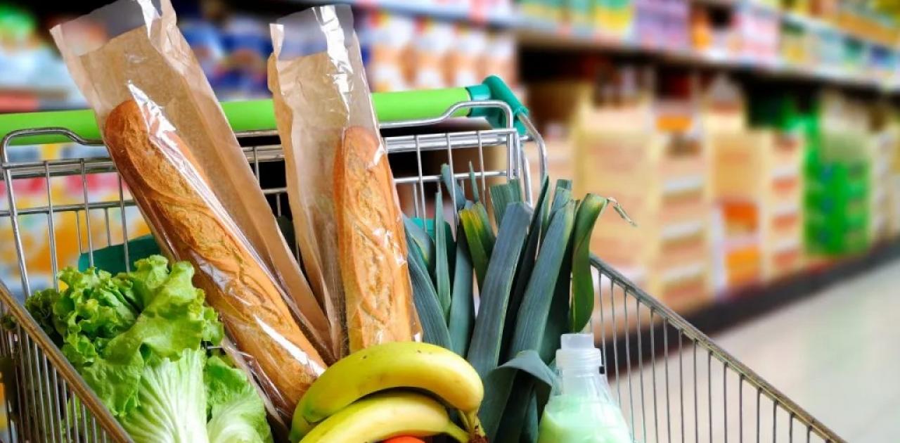 Νέα μέτρα για τις τιμές στα ράφια: Σήμανση και πρόστιμα για παραβάτες