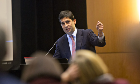 Κέβιν Γουόρς 