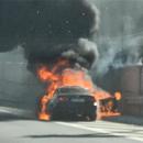 αυτοκίνητο φωτιά