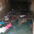 Σπηλιά με μετανάστες