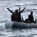 λαθρομετανάστες στα νησιά