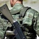 στρατιώτης