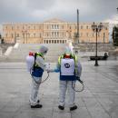 απολύμανση στη Πλατεία συντάγματος