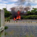 φλεγόμενο όχημα