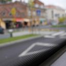 μαύρες βούλες στα παράθυρα των αυτοκίνητων