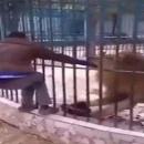 ργαζόμενος σε ζωολογικό κήπο