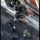 αστυνομικός και λουλούδια