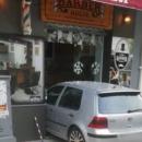 Αυτοκίνητο σε κουρείο