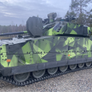 CV-90 εκτοξεύει Akeron MP