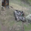 Twitter - Ουκρανοί χτυπούν ρωσικό T-72B3 με Switchblade 300