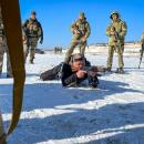 στρατιώτες