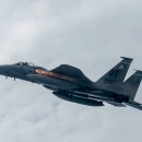 δοκιμή του πυραύλου AIM-120C-8 με F-15
