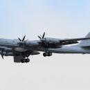 Tu-142