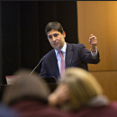 Κέβιν Γουόρς 