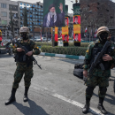 φρουροι της επαναστασης