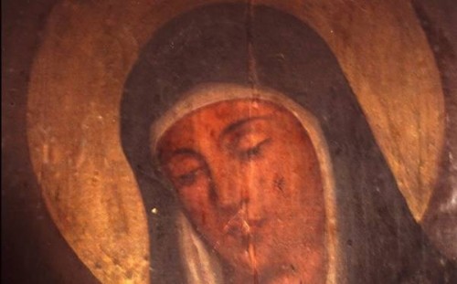 panagia-anoigoklinei-ta-matia