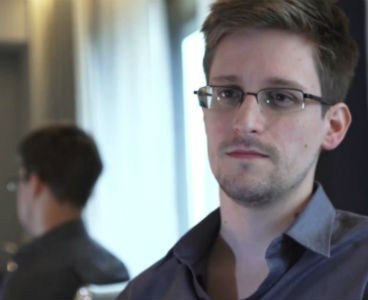 Ο Edward Snowden