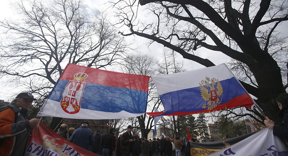 Manifestation contre l'Otan à Belgrade