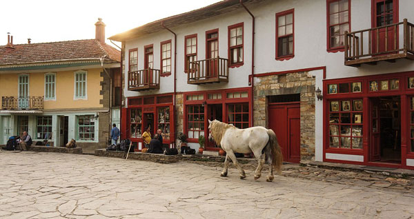 perierga.gr - Φωτογραφικό αφιέρωμα στα χωριά του Αγίου Όρους από την Daily Mail!